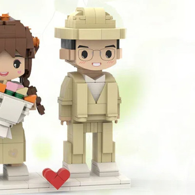 Building Blocks Figurines Portraits